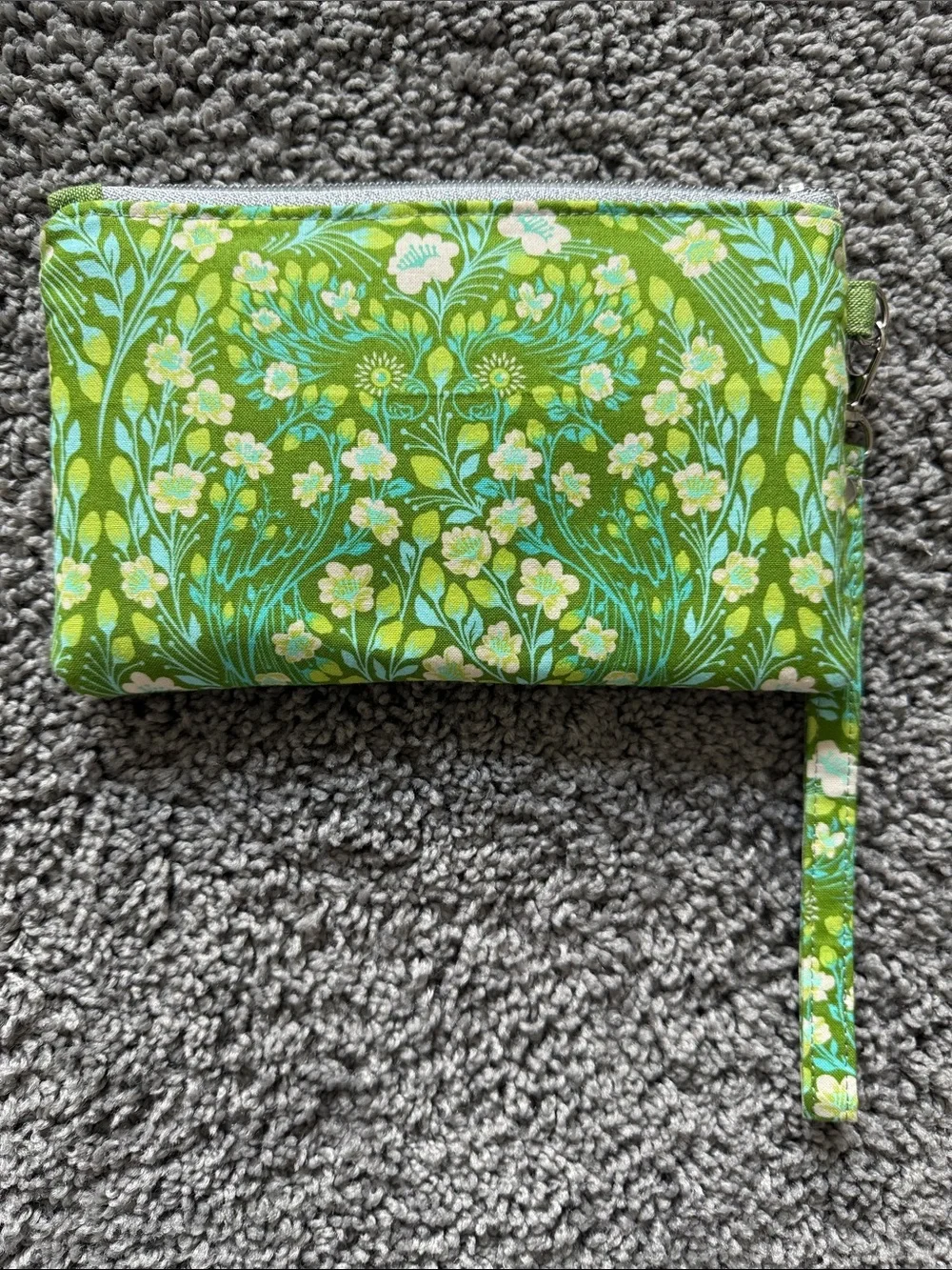 N/A stylish green